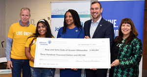George Oliver distributing  "Smart and Healthy Neighborhood" grants for Milwaukee-area nonprofit organizations